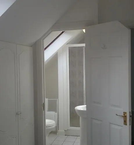 Number 11 Guest * Westport